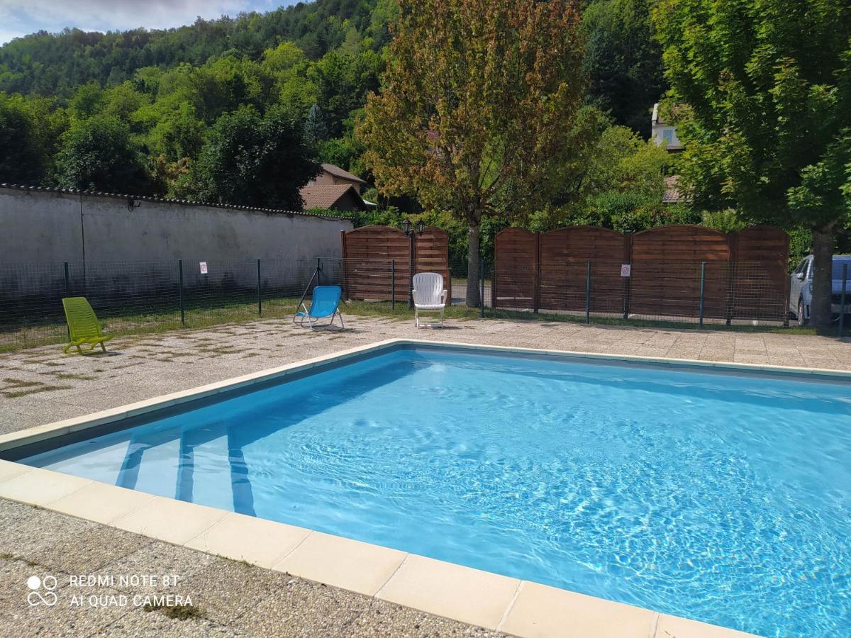 Vaulnaveys-le-Haut Joli Studio Au Centre D'Uriage מראה חיצוני תמונה